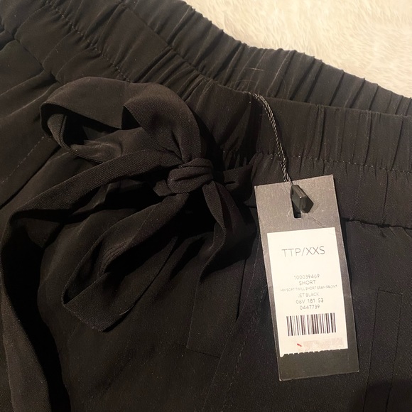 Hight Waist Soft Twill Short - Picture 3 of 3